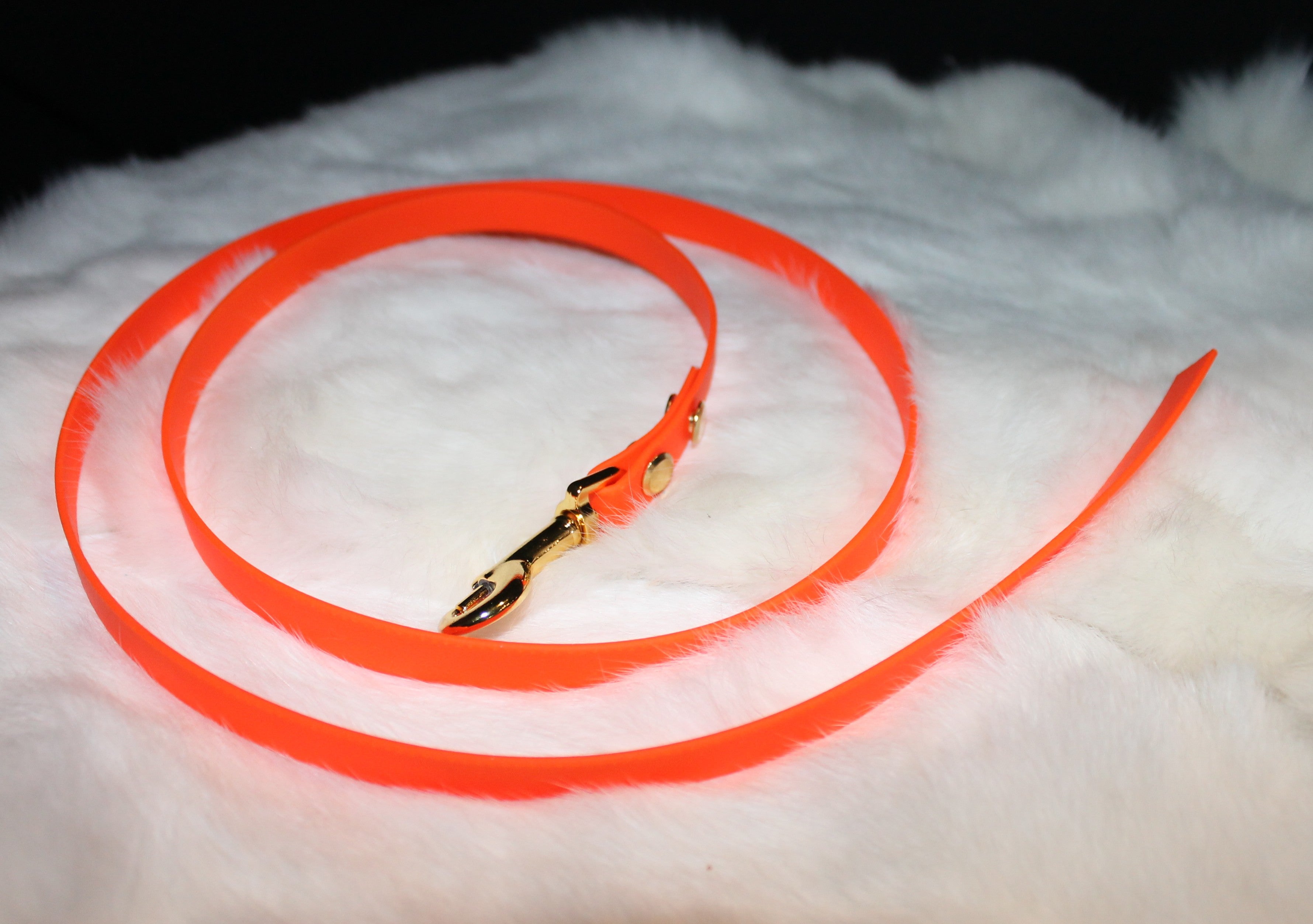 DIY Biothane-Kurzführer, Orange, kleiner goldener Karabiner, 115 cm inkl. Karabiner
