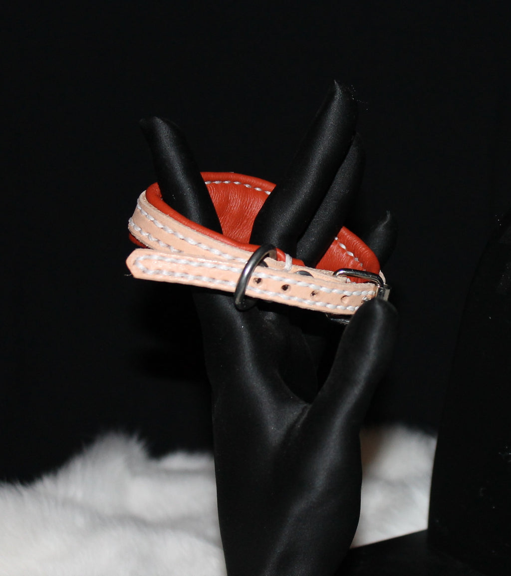 DIY handgenähtes Fettleder-Halsband für bsp. Windspiel, Beige mit gesticktem Fächer und Stein, Größe 19–23 cm, 1 - 3,5 cm breit